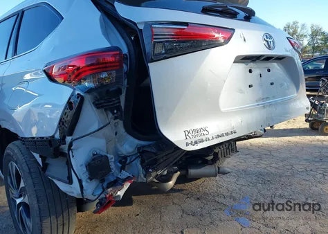 2023 Toyota Highlander Xle z USA, uszkodzony, nr VIN 5TDKDRAHXPS036470